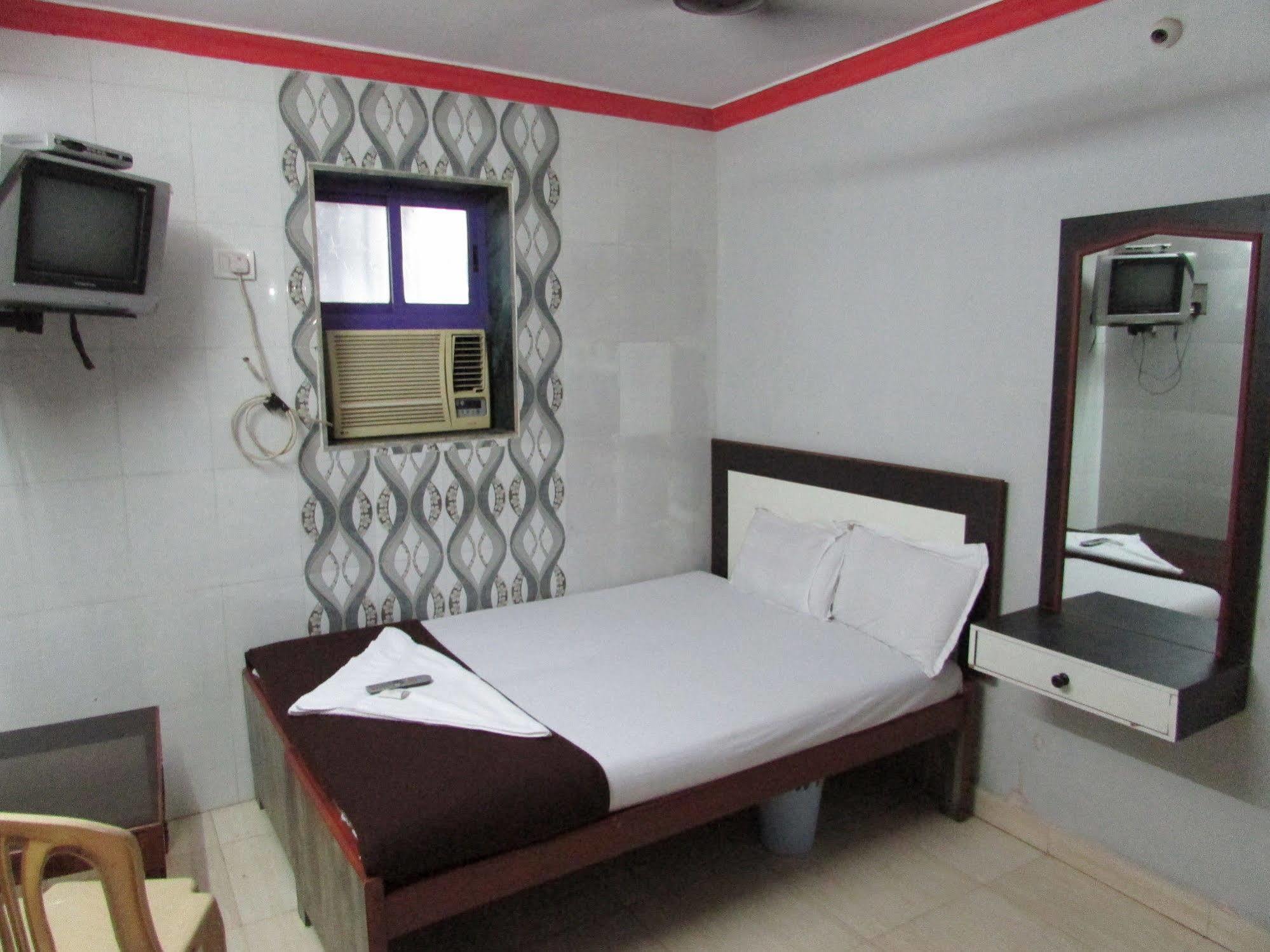 Grand Skylight Hotel Bombay Esterno foto